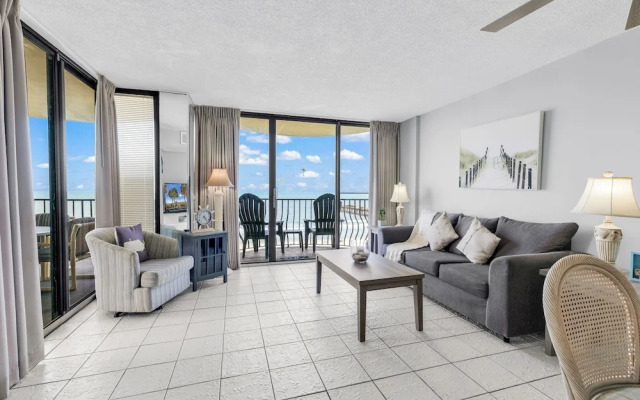 Palms Resort 501