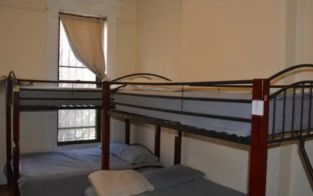 Urban International Life Hostel