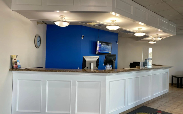 Days Inn by Wyndham Brockville