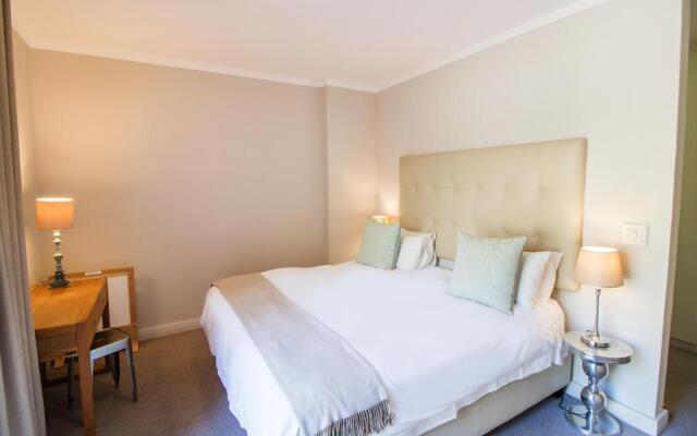 Camps Bay One Bedroom Apartment - The Crystal