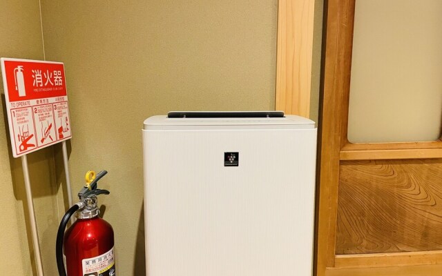 Kouhaku Kinkaku Kotobuki