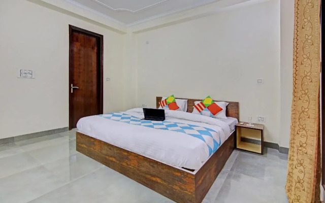 OYO Home 27597 Premium Stay