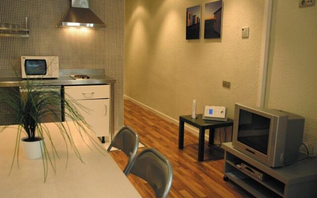 Hostal Express by gaiarooms