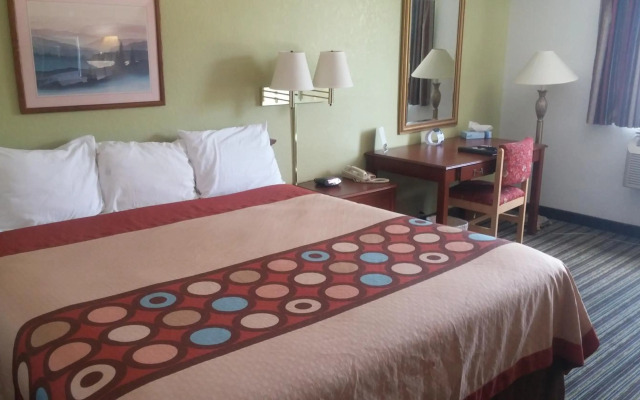 Hotel 81 Palace