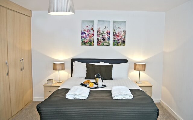 Base Serviced Apartments - Duke Street