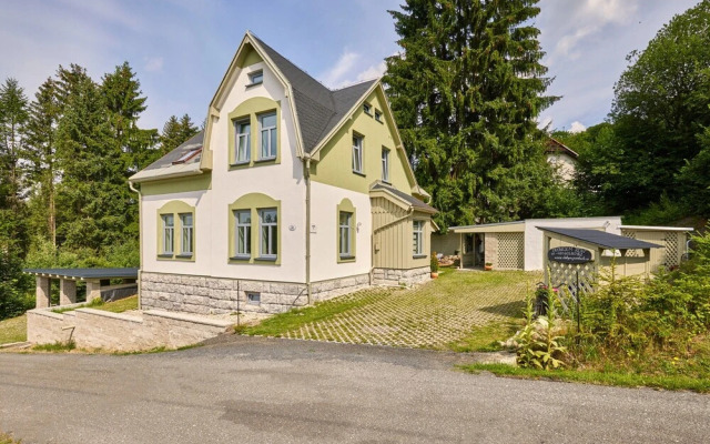 Villa in Jablonec With Sauna & Hot Tub