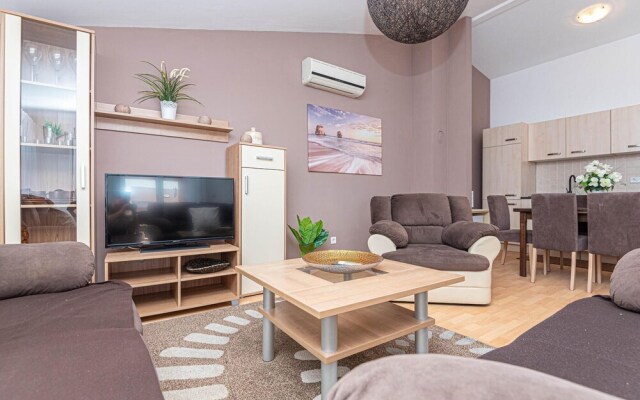 Awesome Home in Vodice With Wifi and 3 Bedrooms