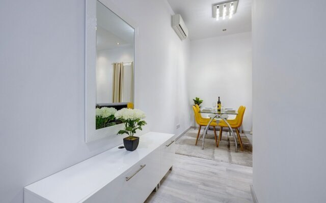 Stylish 1BR Apartment Steps to the Promenade