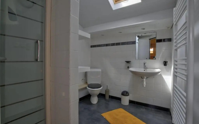 Maison du sentier du littoral et sa piscine naturelle