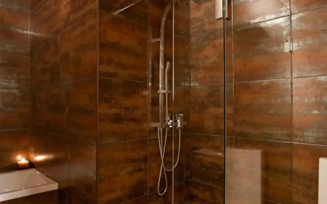 Art Deco Basilica Residence