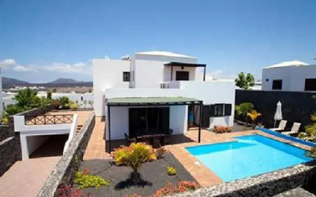 Villas Yaiza Village
