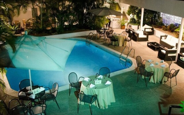 Hotel Paseo Las Mercedes