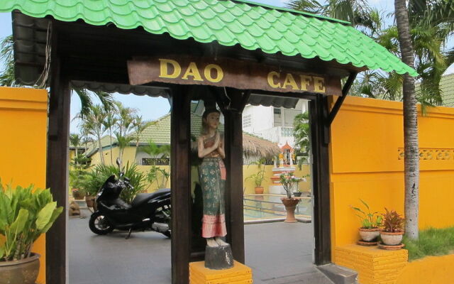 New Dao Café