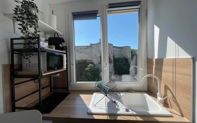 Petit studio au pied du château