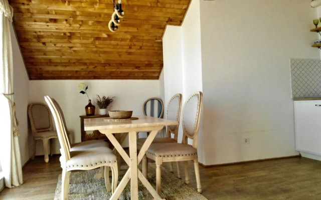 Casa de Oro Aparthotel