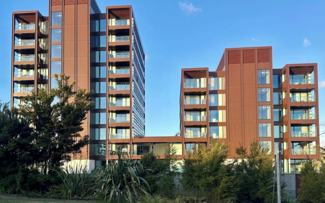 1BR with Balcony Close to Ferry by Zodiak Stays — 3-star hotel in Auckland