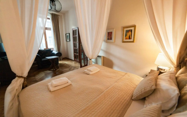 Lounge Apartments