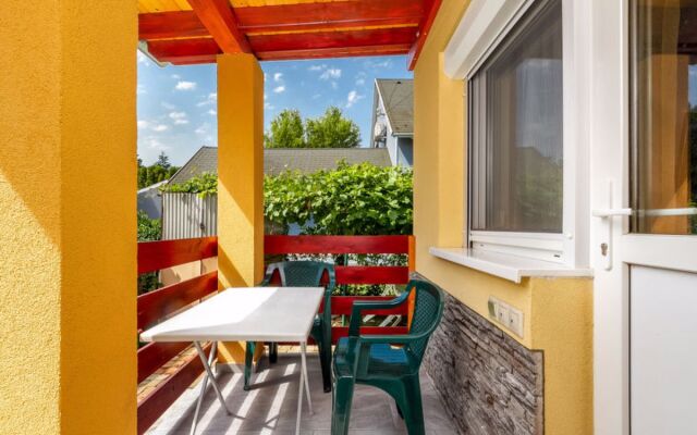 House Violette Balatonmariafurdo