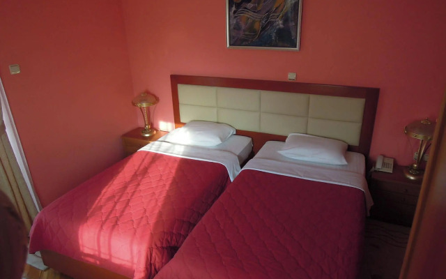 Sucevic Hotel