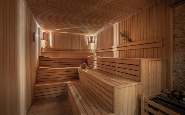 Luxury Garden Suites