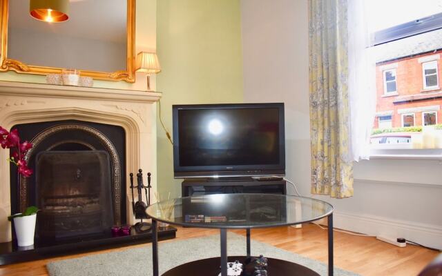 Traditional 4 Bedroom Home in Trendy Ranelagh