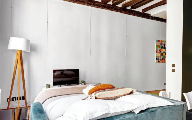 Chic 1BR Near Le Marais & Picasso Museum