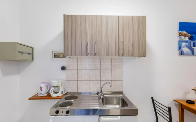 Johnhara Studios & Apartments