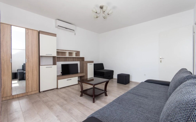 Canuck Apartment