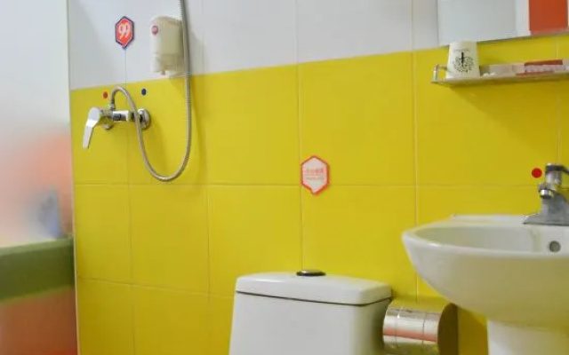 99 Inn Capital University of Economics and Business Branch – Bathroom – Beijing