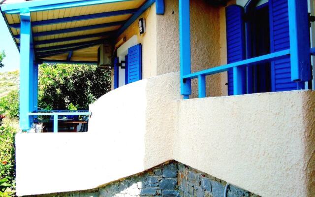 Corina Apartments