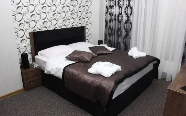 Hotel Makona