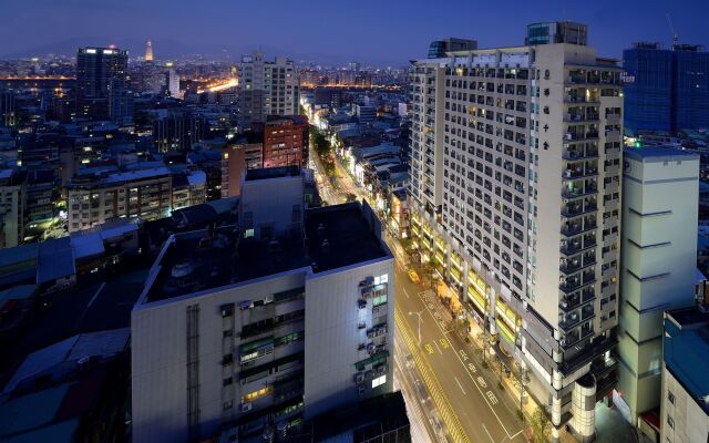 Park City Inn & Hostel - Yonghe Taipei
