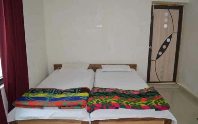 Middle Way Home Stay