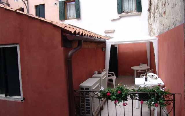 Casa Cosmo Lodging House
