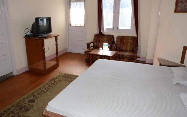 Hotel Basant