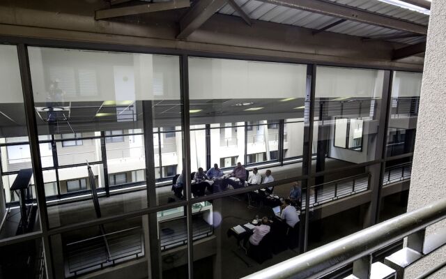 Urban Hip Hotels - The Nicol