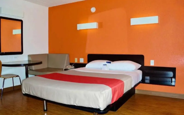 Motel 6