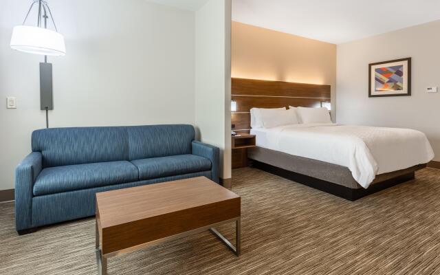 Holiday Inn Express & Suites Kearney by IHG
