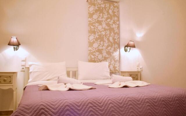 Tzamaros Studios Kythnos