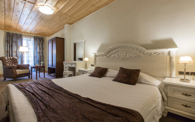 Dias Hotel