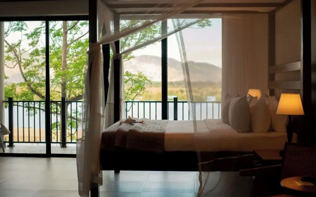 Waters Edge By Serendib