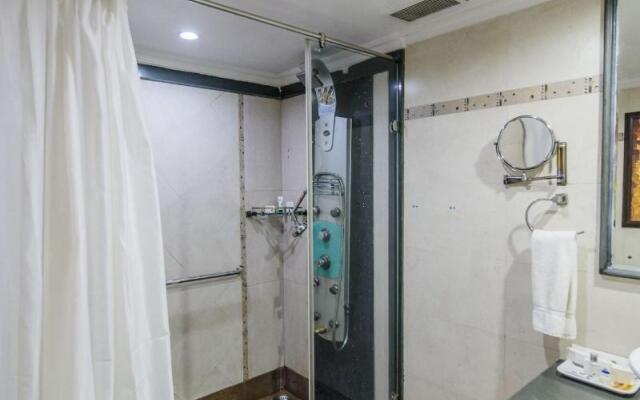 Hotel Grand Dhillon