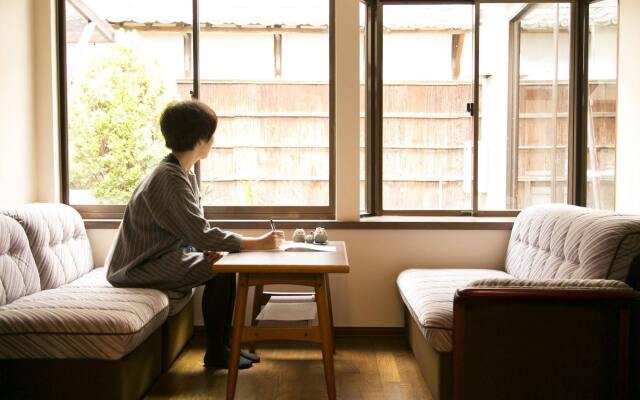 Guesthouse Tomari-ya Caters to Women