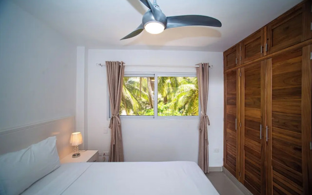 0048 Affordable Condo in the Beach