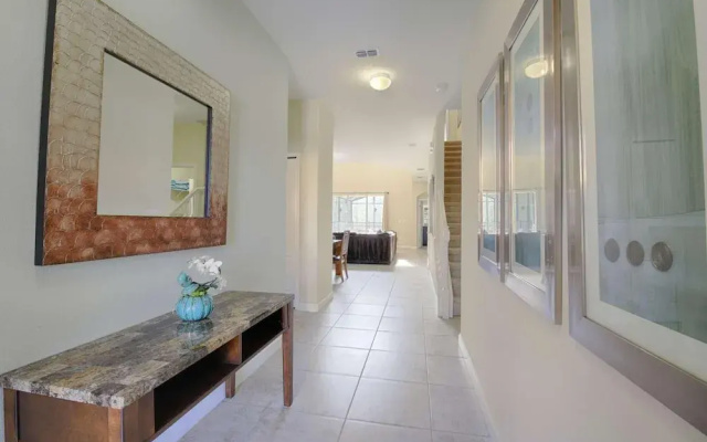 2914 Paradise Palms