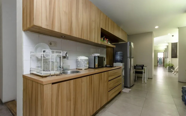 RedDoorz Plus @ Permata Karawaci