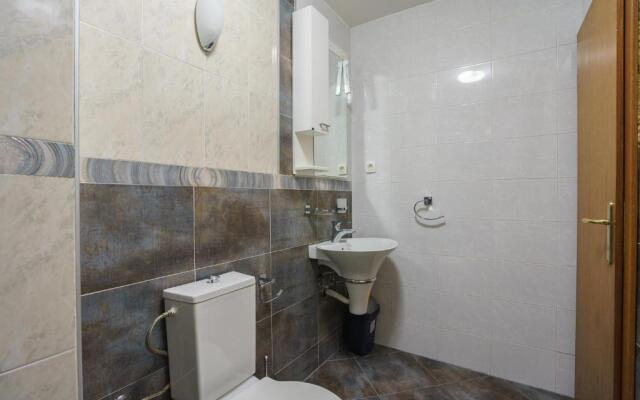 Apartments Zezelj