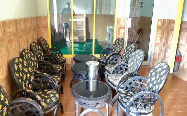 Hotel O Guest House Leo Patra