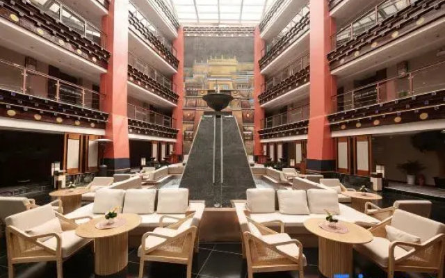 Yunman Hotel
