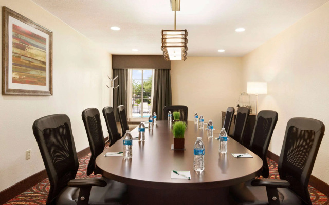 Wingate by Wyndham San Marcos